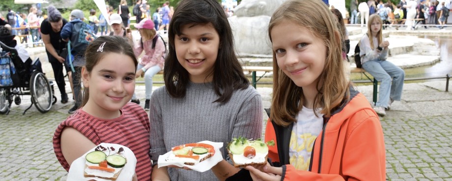Zehn Jahre „Rotary-Kindertag im Berliner Zoo“