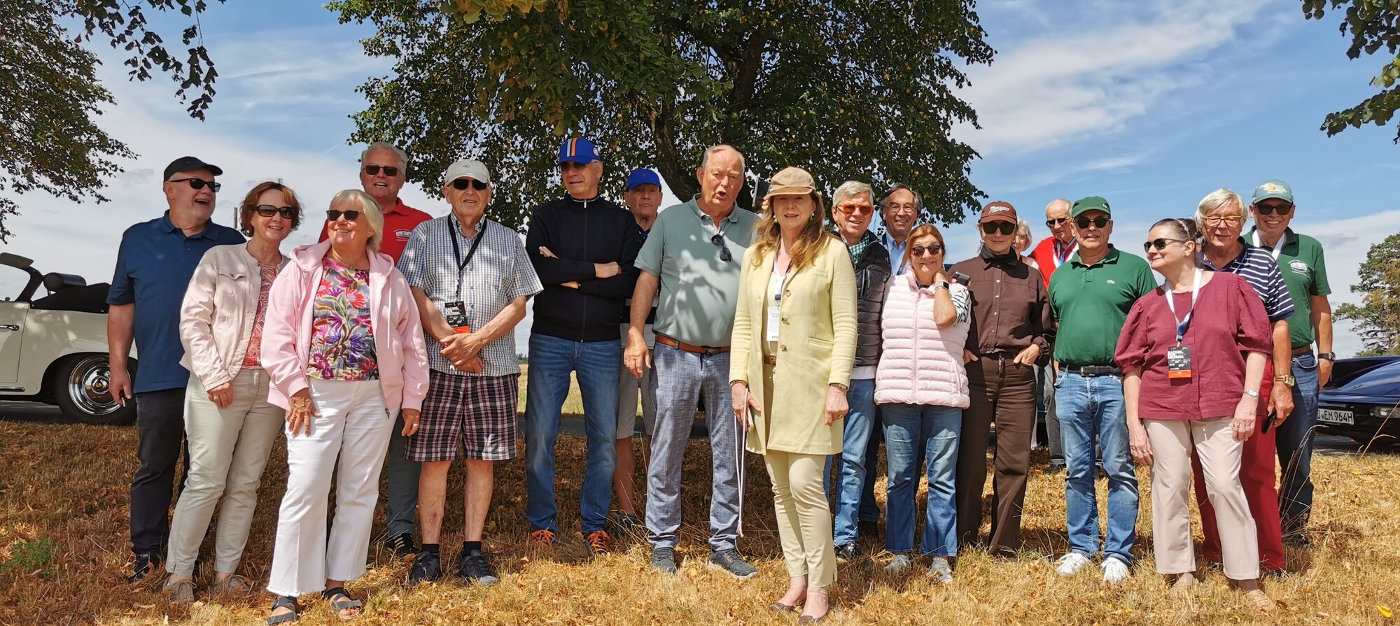 Rotarische Oldtimer-Fans unter sich Rotarische Oldtimer-Fans unter sich