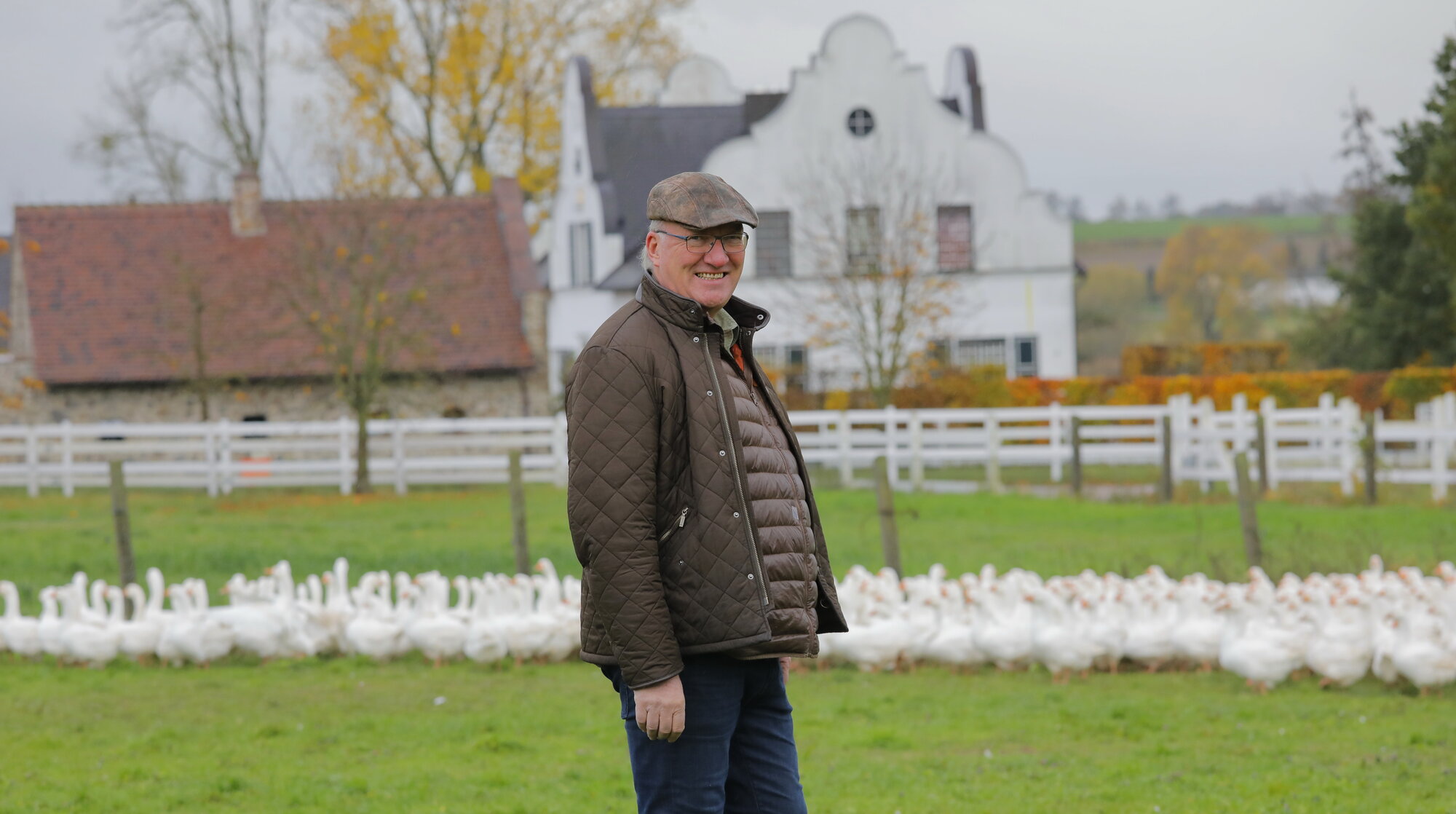 Seit 15 Jahren veranstaltet er ein rotarisches Martinsgansessen mit Tombola auf seinem Hof