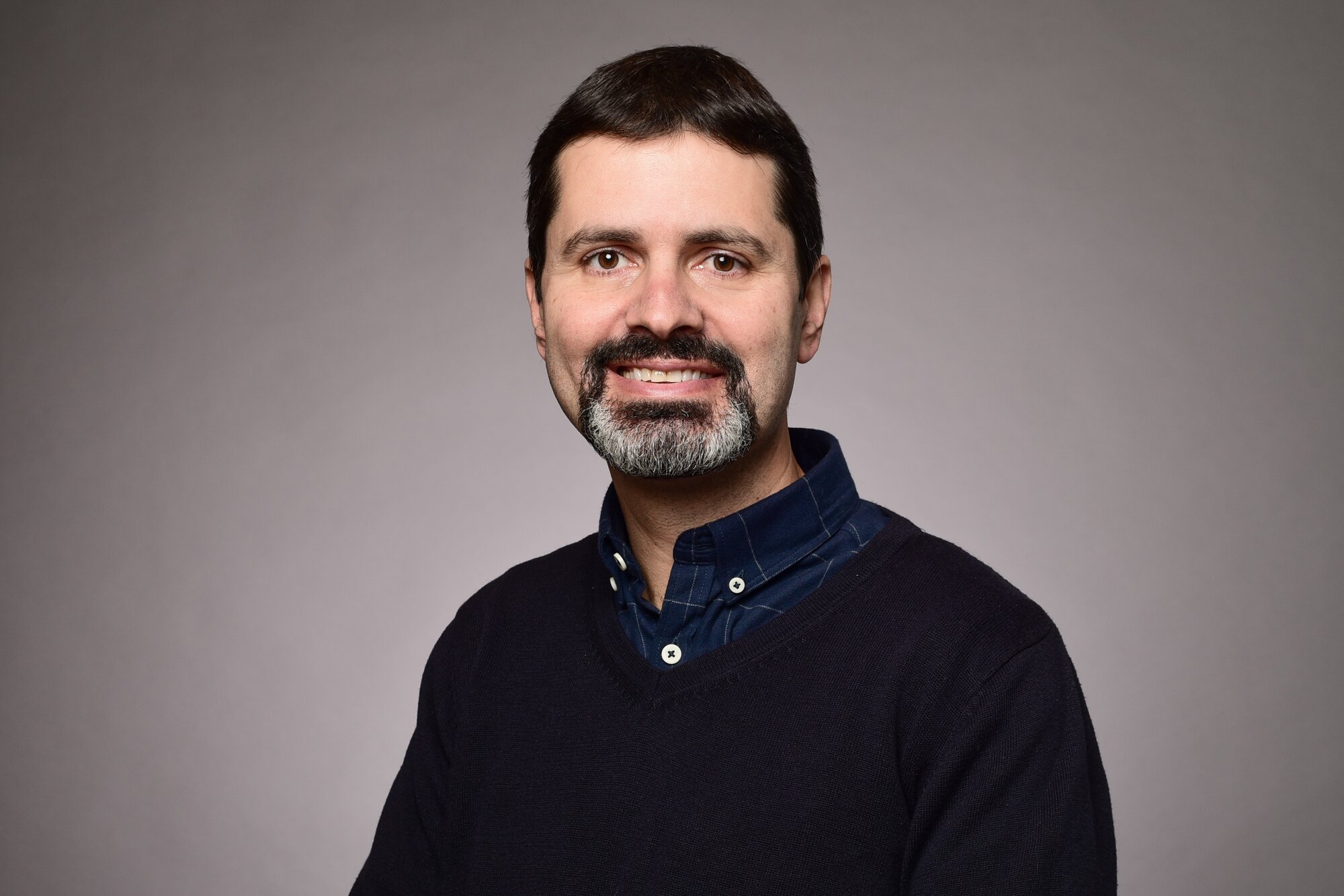 Dr. Alberto Arbex (RC Flensburger Förde) ist Facharzt für Allge­meinmedizin und ­Endokrinologie, führt ­eine eigene Arztpraxis in Norddeutschland und hat in diesem Jahr das Buch „Warum ­gerade Deutschland“ bei Books on Demand veröffentlicht.