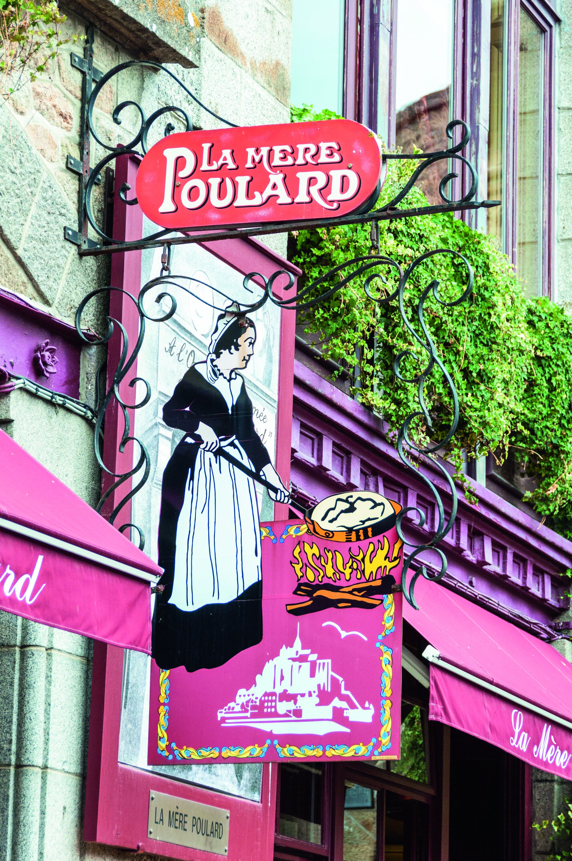 Die Taverne La Mère Poulard auf Mont-Saint-Michel in der Normandie