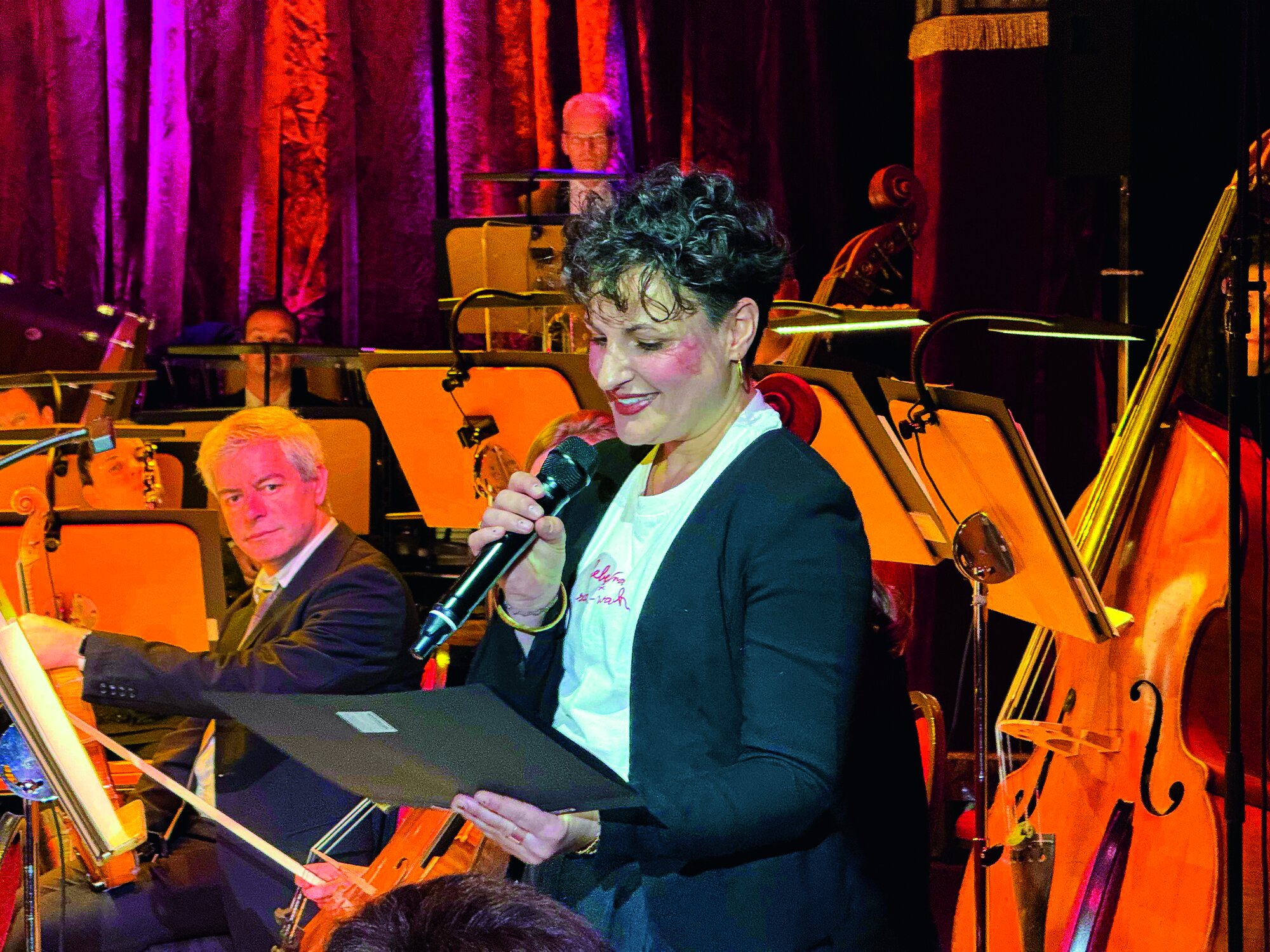 Annika Sutter (Villa Fohrde) freut sich über die finanzielle Hilfe