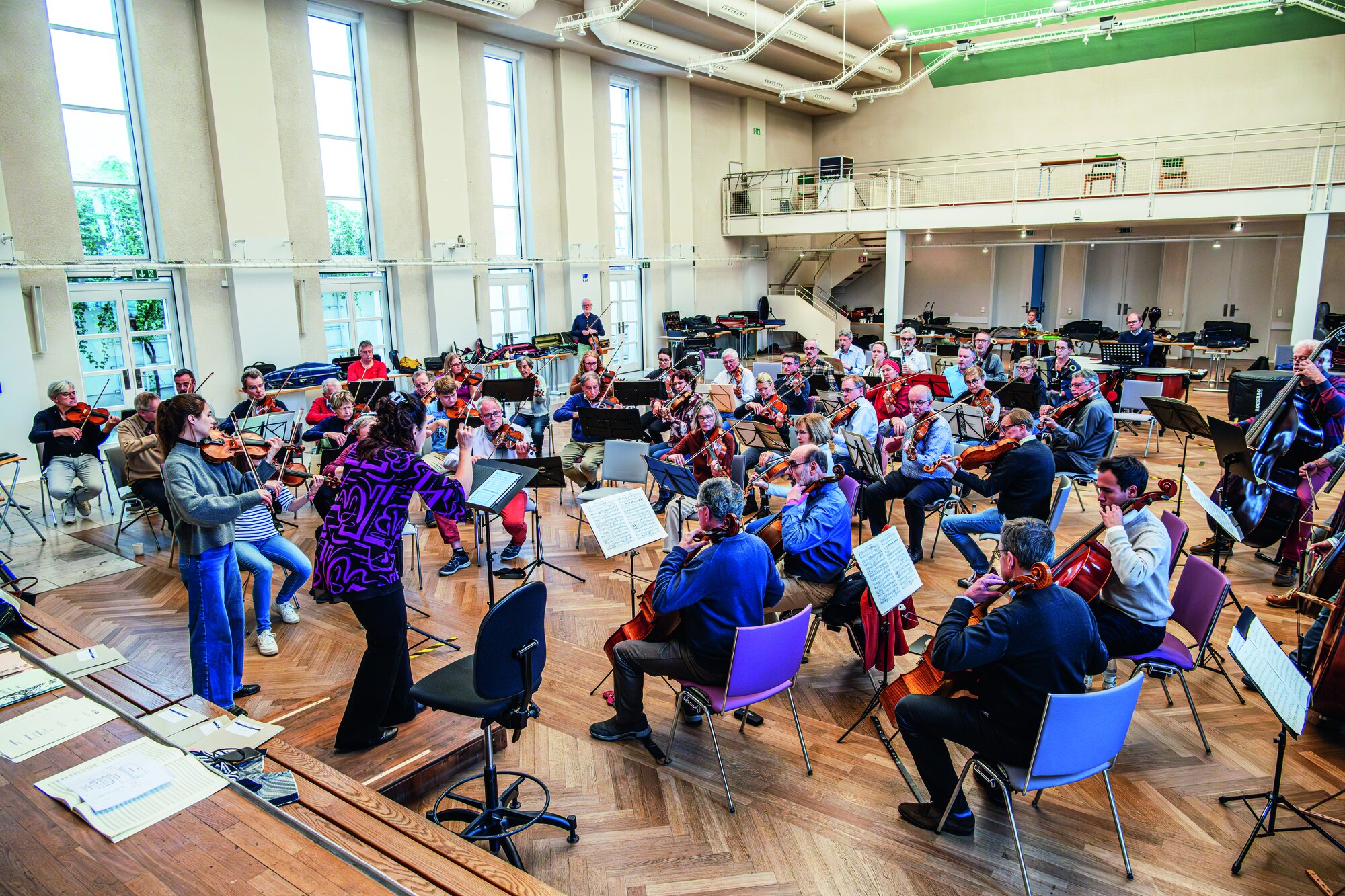 Das Rotary-Orchester Deutschland probt mit Dirigentin Friederike Kienle Das Rotary-Orchester Deutschland probt mit Dirigentin Friederike Kienle
