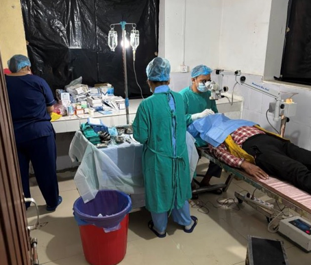 OP im Eyecamp in Nepal