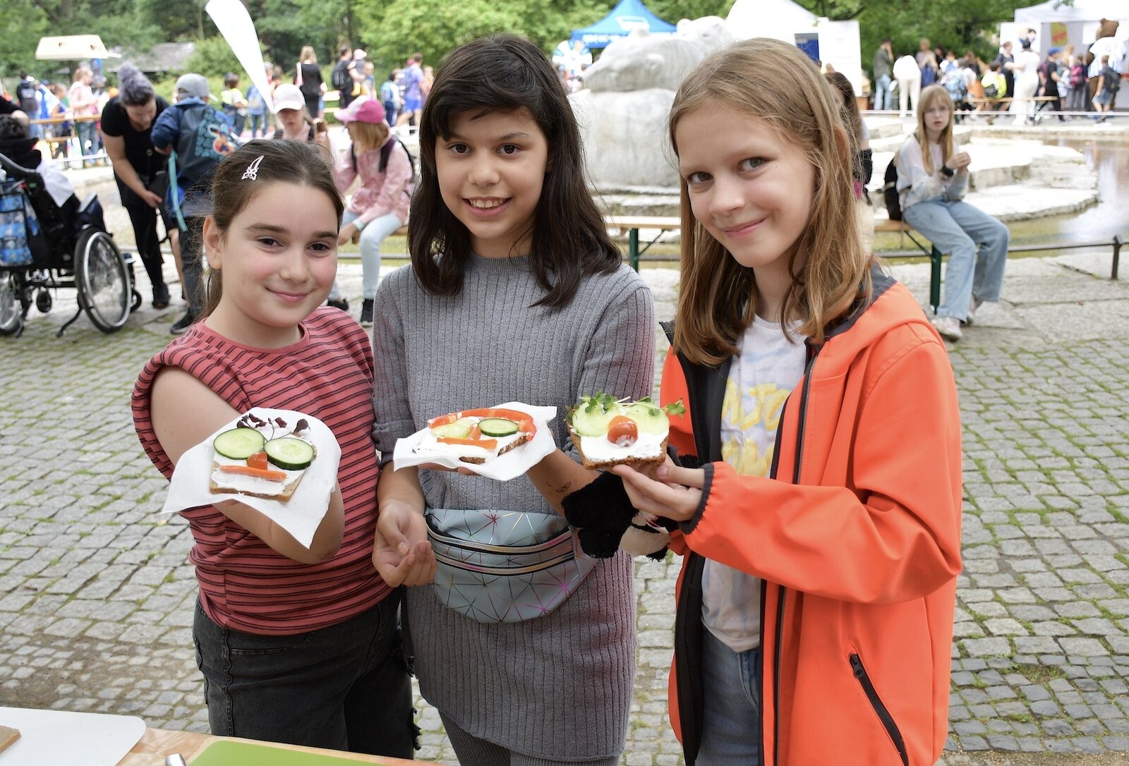 2023, kindertag im zoo, berlin, d1940, brotgesichter