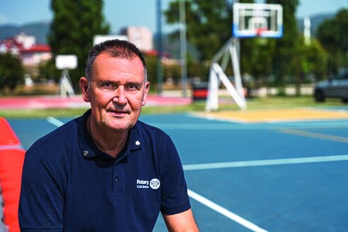 Harun Imamović vom Rotary Club Zenica half maßgeblich bei der Organisation des Turniers – mit Unterstützung eines regionalen Bündnisses von Behindertenorganisationen