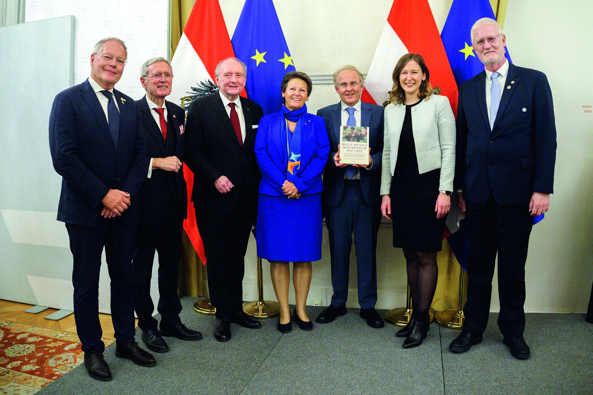 Peter Neuner, ­Governor Gustav Oberwallner, ­Alfred Fiedler, Erika Krenn-­Neuwirth, Stefan David Hummel, Bundesministerin Claudia Plakolm, Governor Ralf ­Peters (v. l.)
