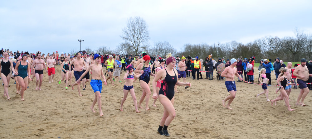 Neujahrsschwimmen Wesel