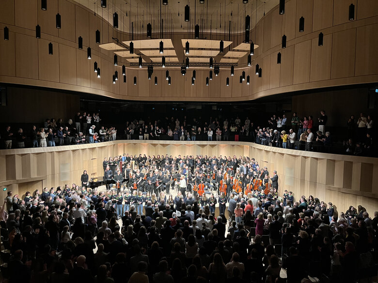 Standing ovations nach dem abschließenden Kanon