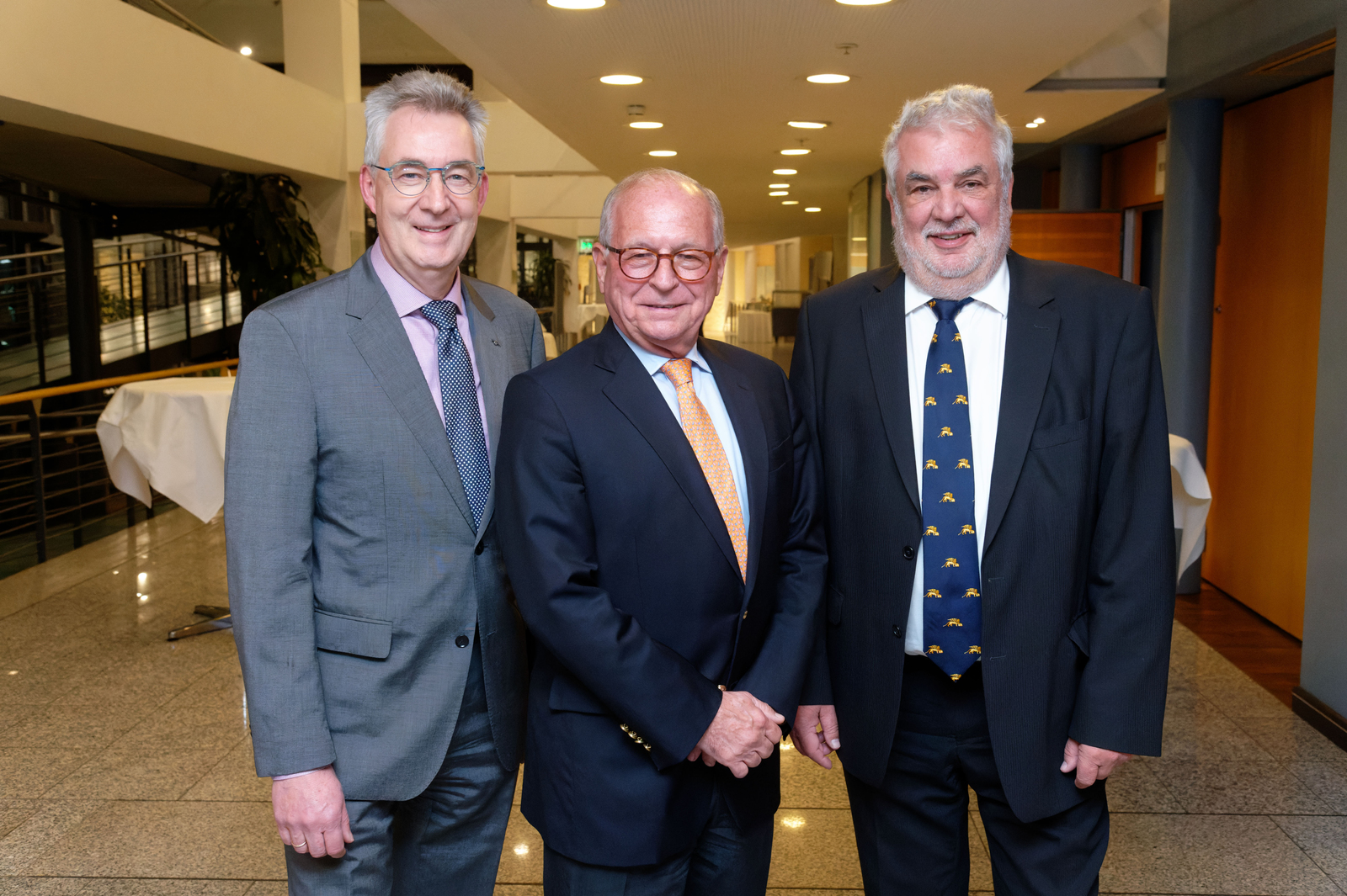 2024, d1800, dialog mit kontrahenten ist wichtiger, 