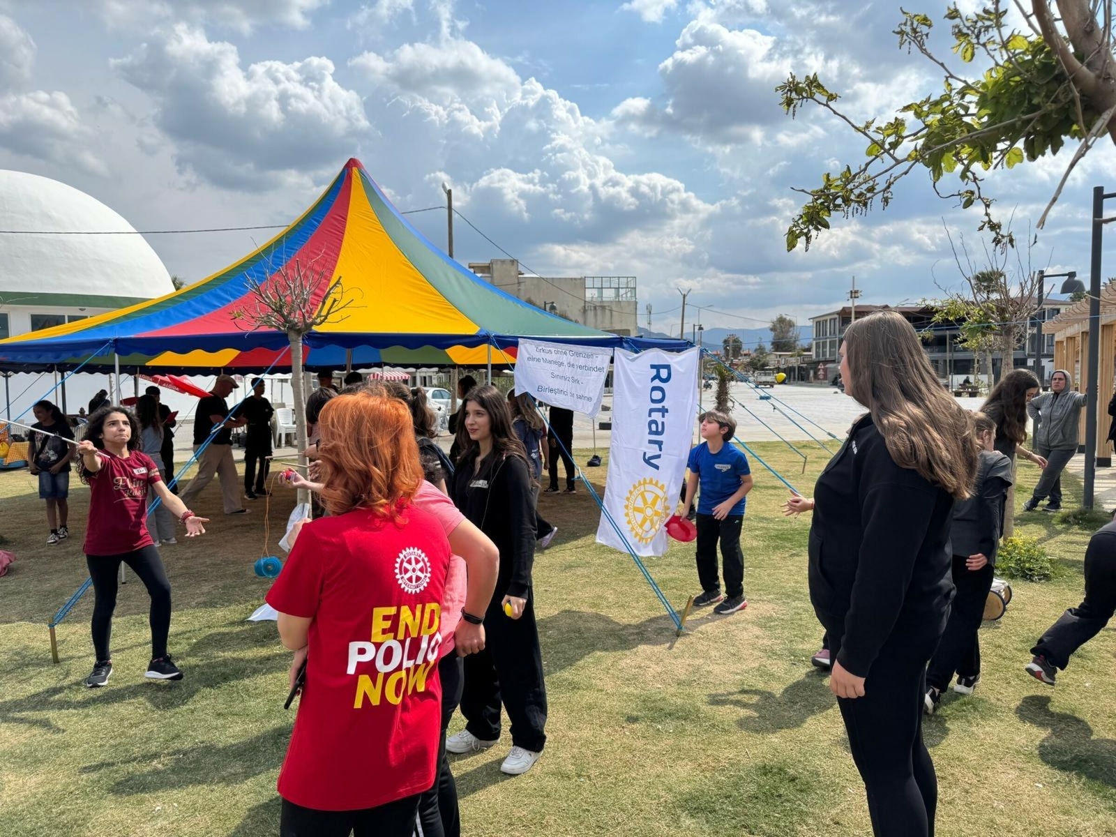 2025, zirkus, kinder, türkei, antakya, erdbeben, hatay, d1800