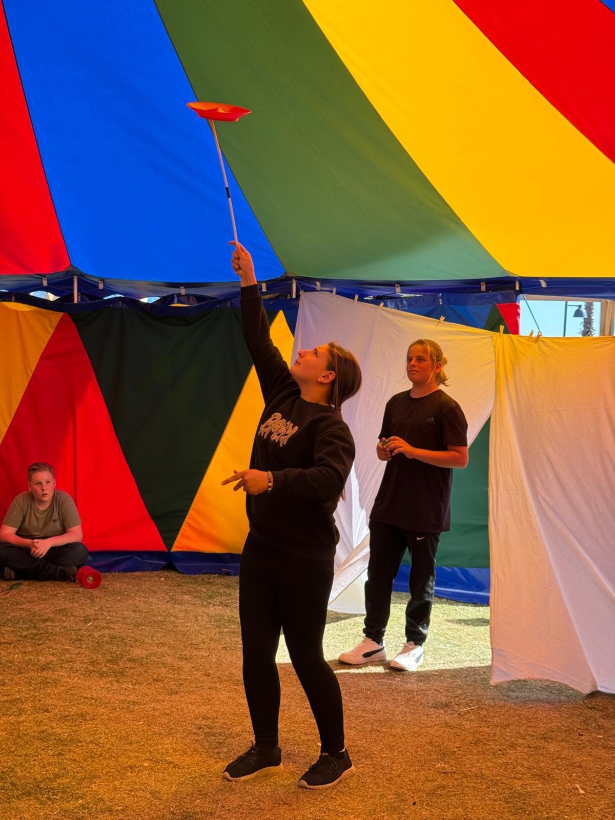 2025, zirkus, kinder, türkei, antakya, erdbeben, hatay, d1800