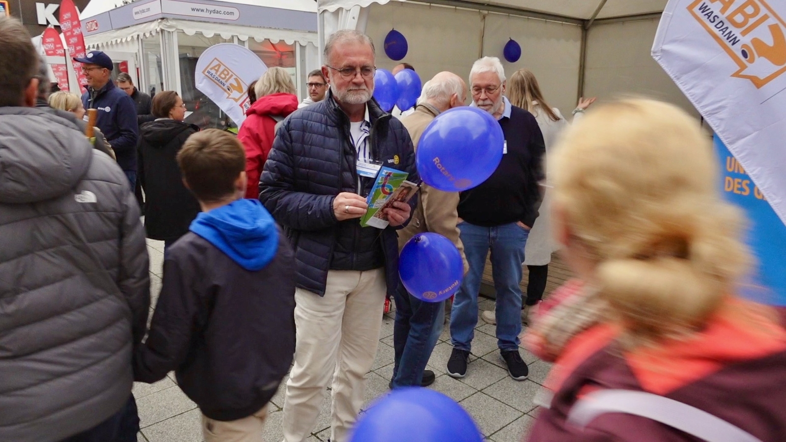 2025, saarbrücken, tag der deutschen einheit, einheitsfest, zukunft durch wandel, stand, demokratie, diskussion
