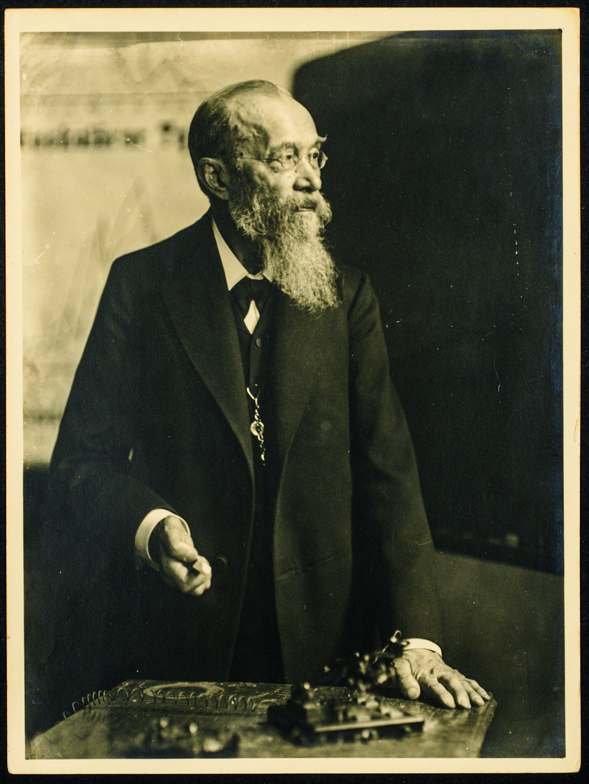 2025, wilhelm wundt, ausstellung, sinnliche und übersinnliche welt psychologie, leipzig