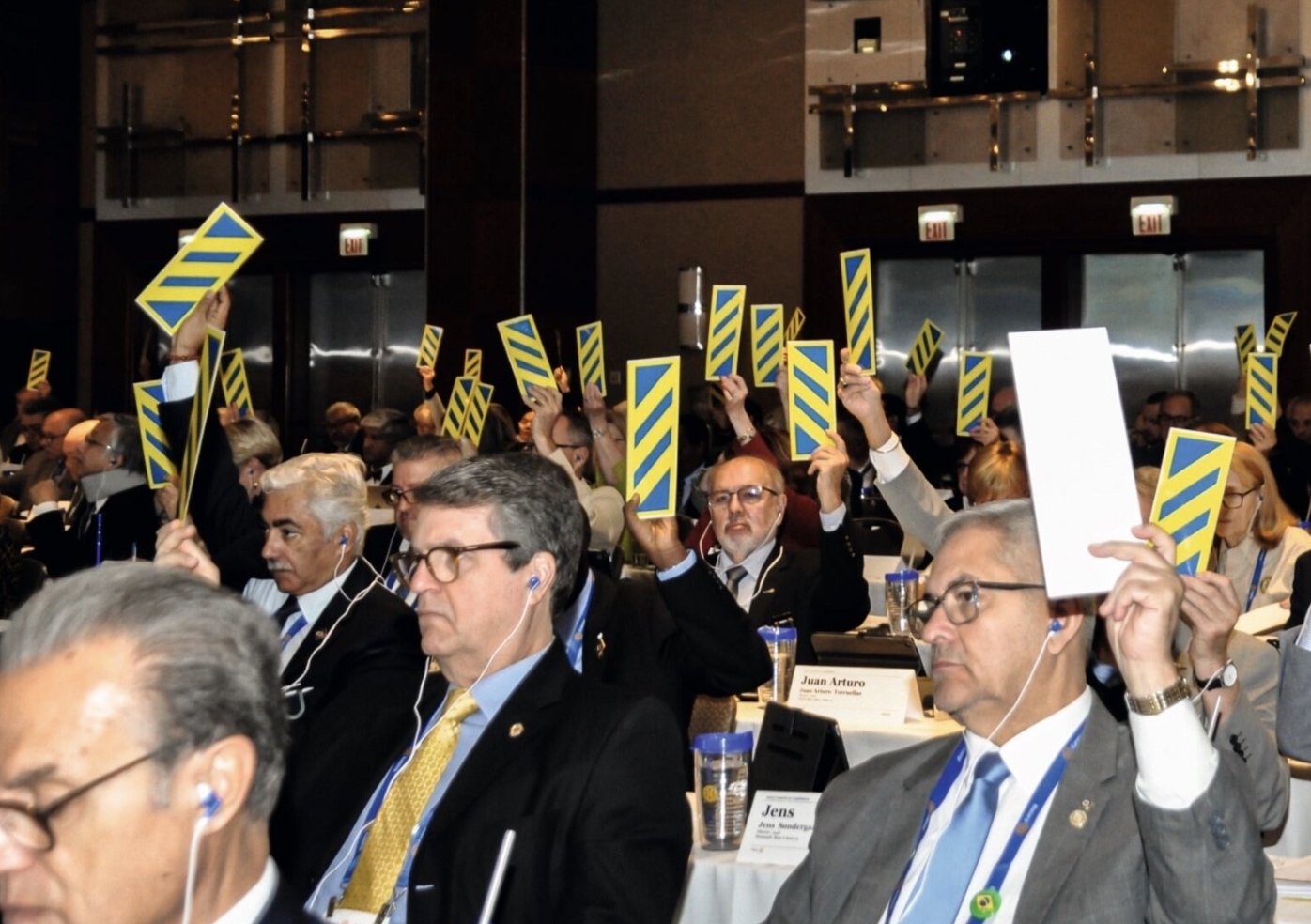 2025, erfolgreich im team, col, 