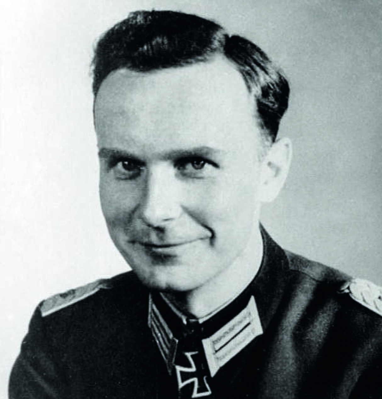 2024, gefährliche zerrbilder, titelthema, axel von dem bussche