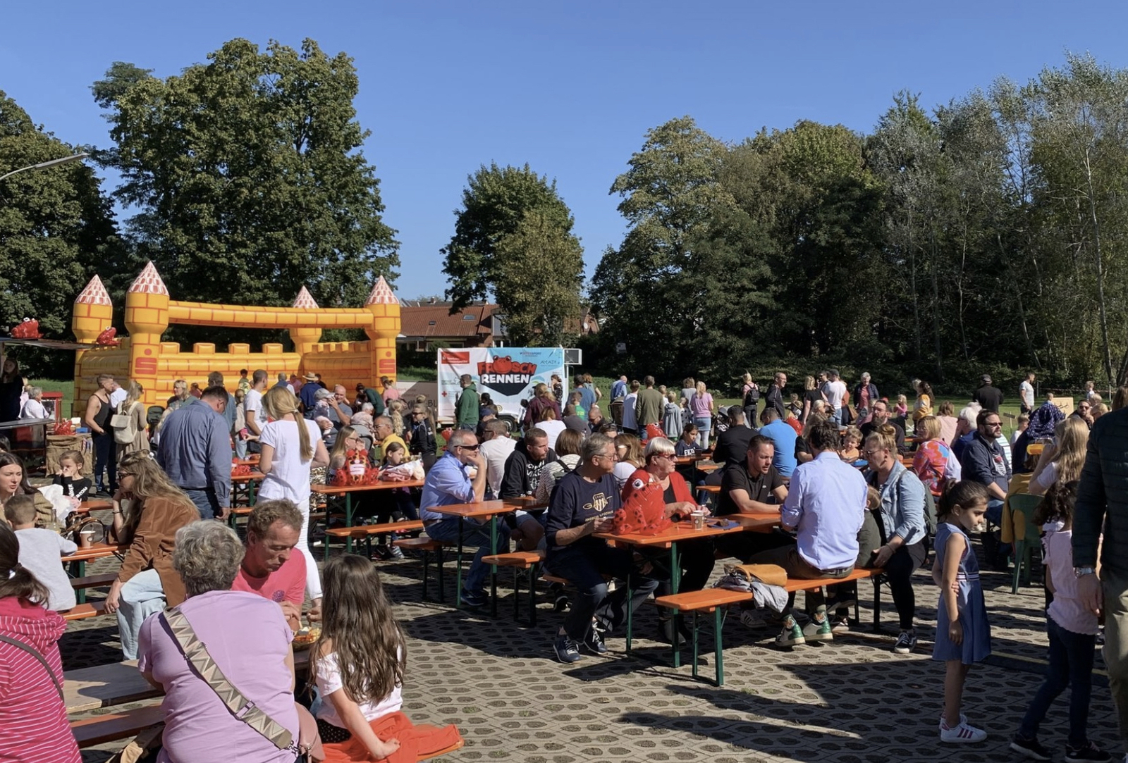 2023, 1500 frösche erobern die ems, d1870