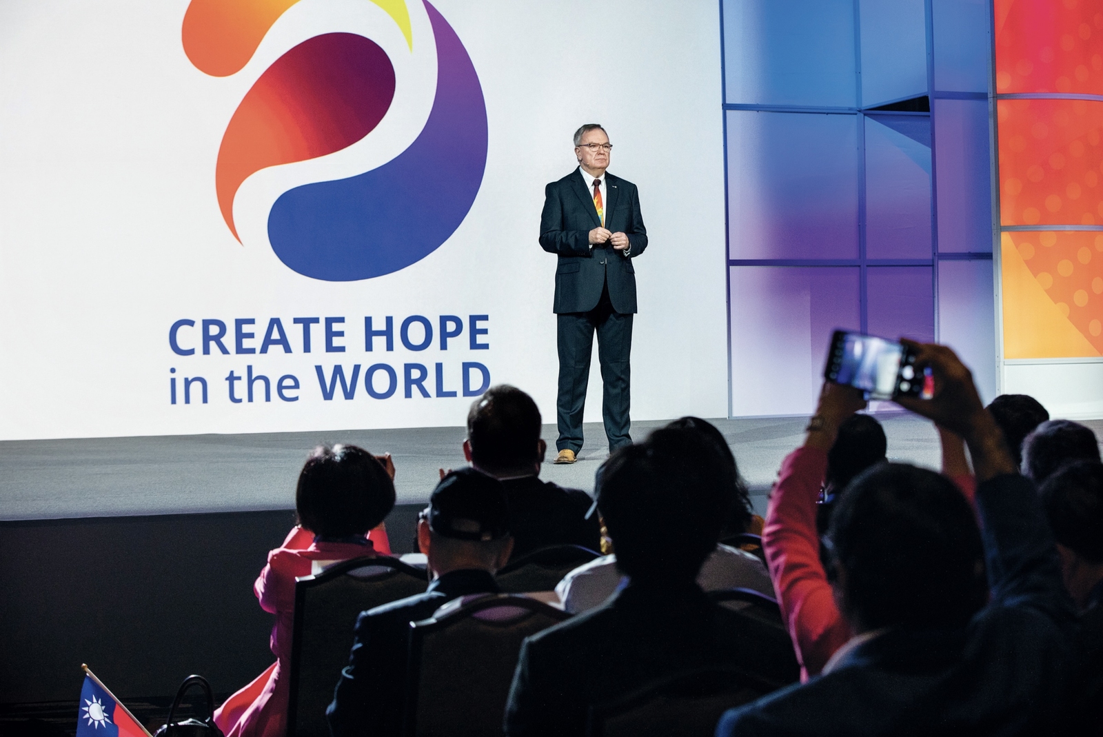 2023, porträt, Gordon McInally, 