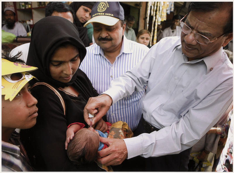 Jean-Marc-Giboux-Ausstellung, polio, Bild 1, Impfen in Indien