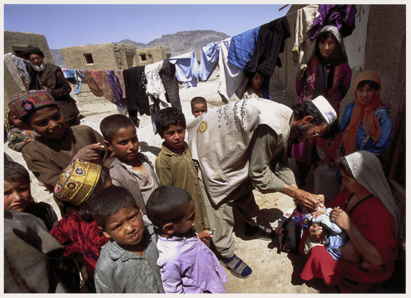 Jean-Marc-Giboux-Ausstellung, Bild 15, polio, Impfung in einem afghanischen Flüchtlingslager