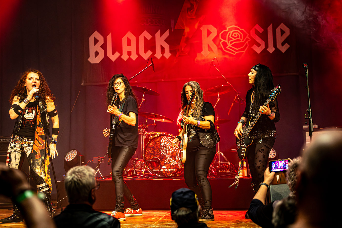 Die AC/DC-Tribute-Band Black/Rosie Die AC/DC-Tribute-Band Black/Rosie