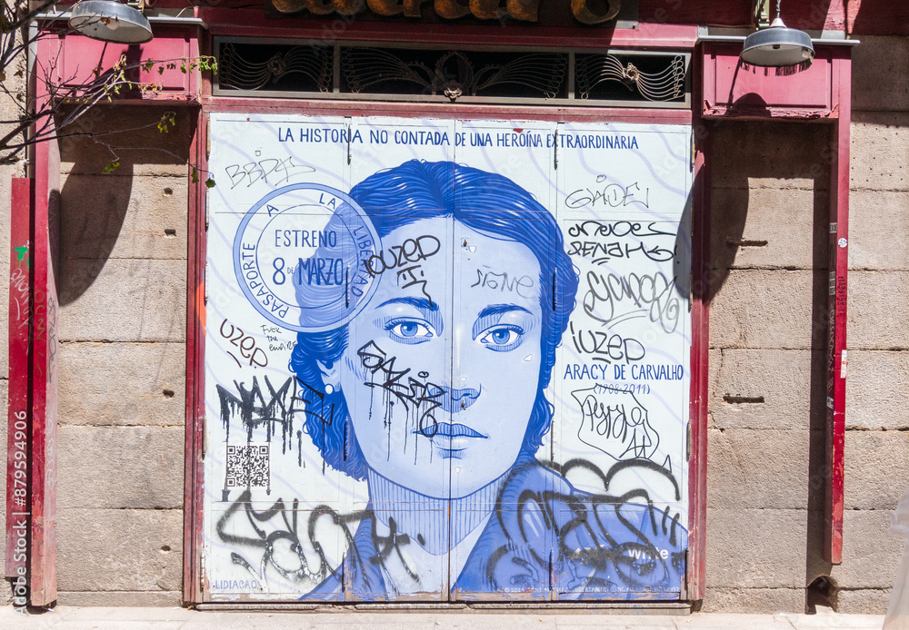 An Aracy de Carvalho wird auch auf einer Mauer in Madrid erinnert