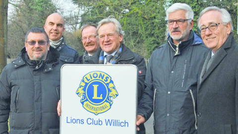Willkommen in Willich: Rotarier  und Lions grüßen am Ortseingang