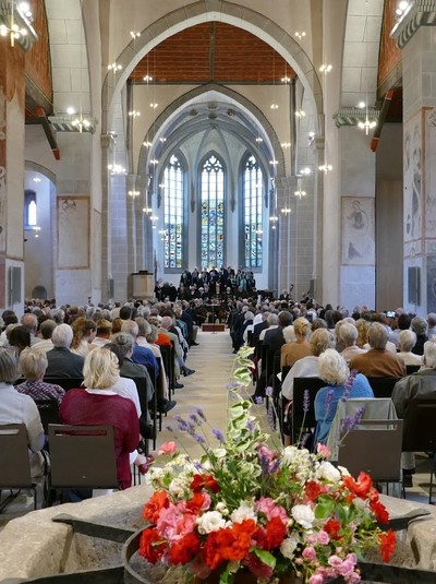 Kaufungen - Rotary-Orchester in der 1000-jährigen Stiftskirche