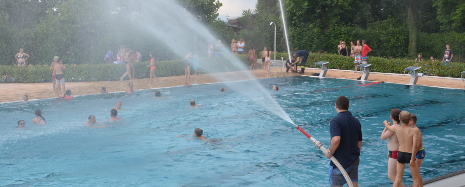 Herbolzheim - 5. Rotarisches Schwimmbadfest in Herbolzheim