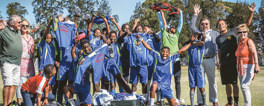 Südafrika - Große Freude bei kleinen Fußballspielern