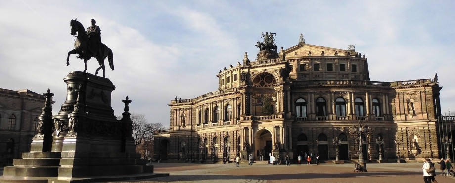 Convention - Kultur, Geologie, Architektur und mehr auf dem Weg nach Hamburg