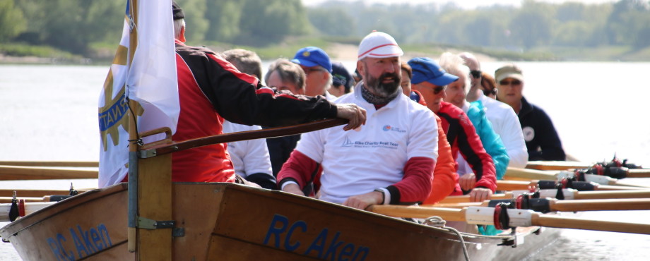 Elbe-Charity-Boat-Tour - Für den guten Zweck im Kirchboot unterwegs