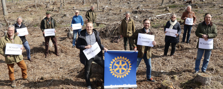 Nordhessen - Zehn nordhessische Clubs unterstützen Baumpflanz-Aktion