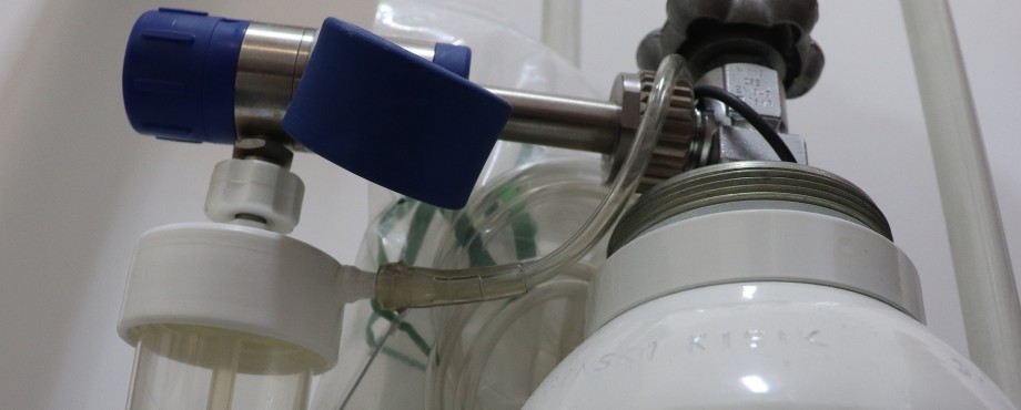 Hilfe für Indien - Sauerstoffkonzentratoren für das öffentliche Ganga-Hospital