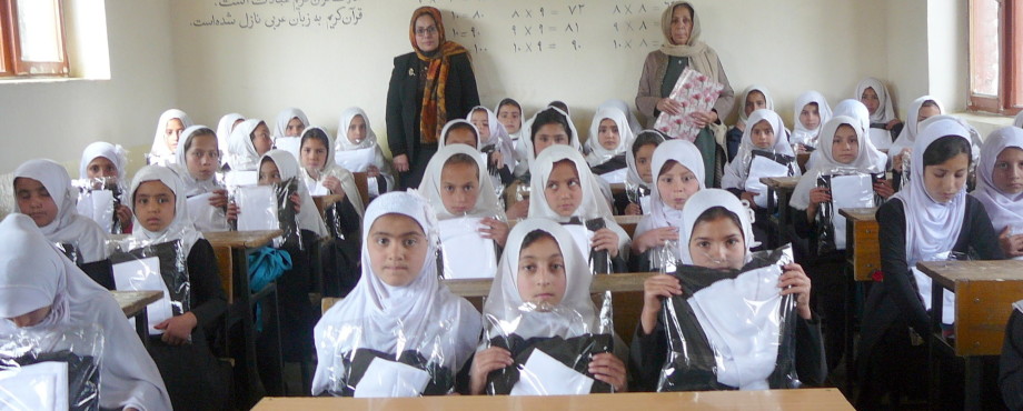 Einschränkungen für Schülerinnen - Sorgenvoller Blick nach Afghanistan