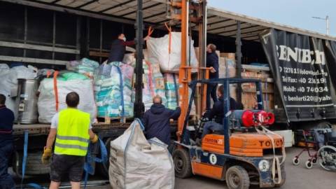 Hilfstransport an die ukrainisch-rumänische Grenze