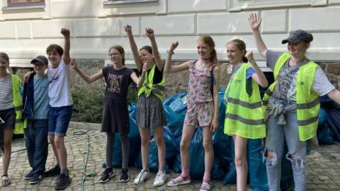 Hunderte Leipziger Schüler säuberten Straßen und Parks