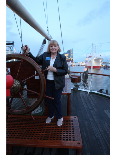 Aktuell - Hamburg: Welcome Stephanie Urchick!