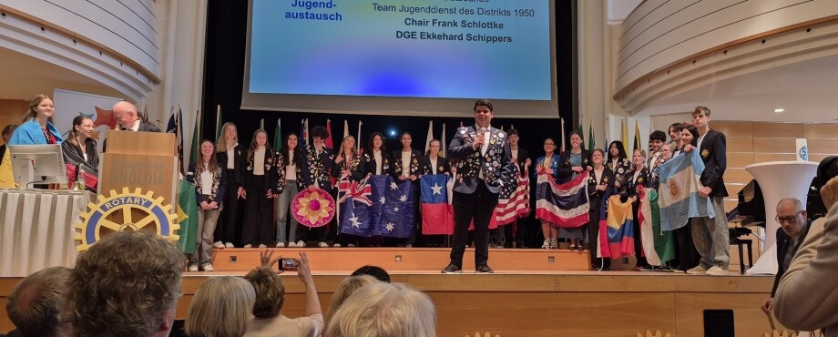 Distriktkonferenz - Projekte, jugendliche Freude und Musik