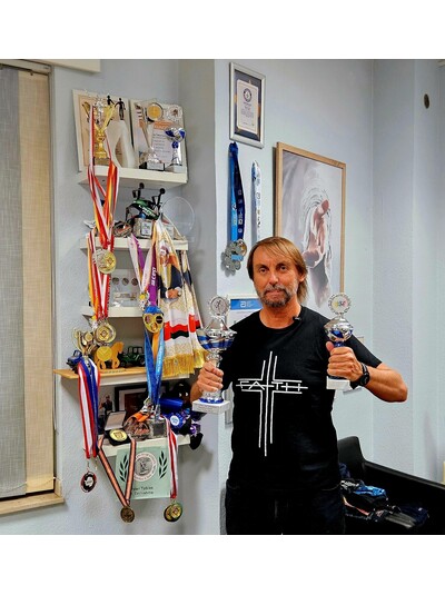 Spitzenleistung - 300. Marathon gemeistert