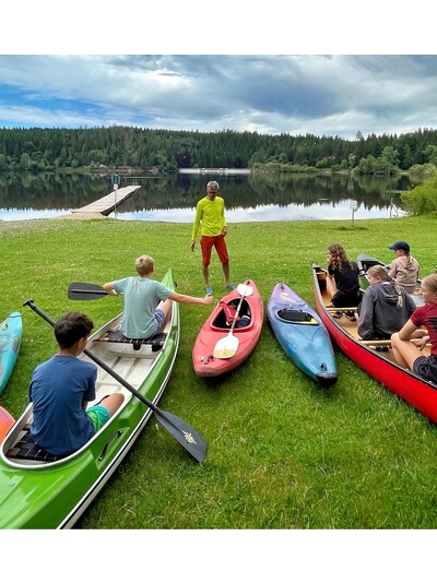Unterwegs auf dem Kirnbergsee - Kanu-Sommerfun mit dem Rotary Club Schopfheim-Wiesental
