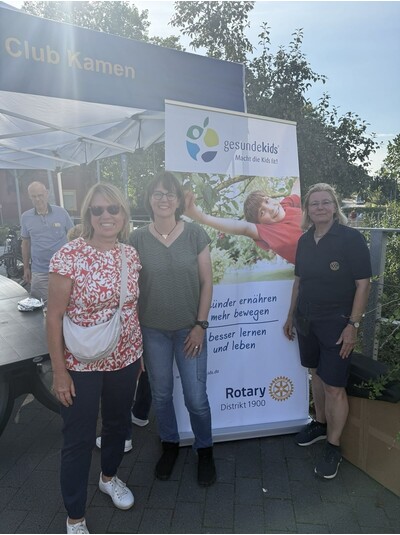 -  Entenrennen auf der Seseke in Kamen