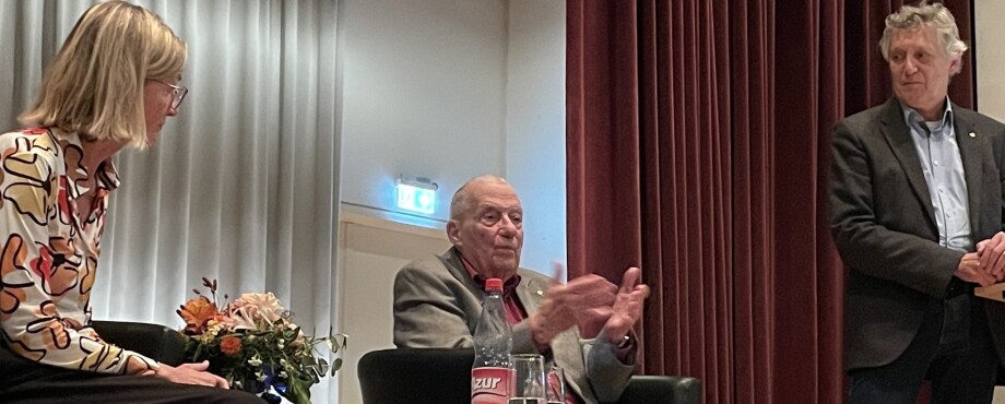 Darmstädter Rotary Clubs laden Auschwitz-Ankläger zum Zeitzeugen-Bericht 