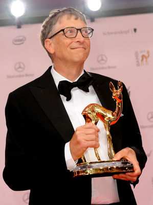 Rotary gratuliert seinem Partner - Ein Bambi für Bill Gates