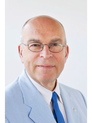 Im Gespräch mit Paul Knijff, RI-Direktor 2011–2013 - »?Die Welt sehen lassen, was wir tun?«