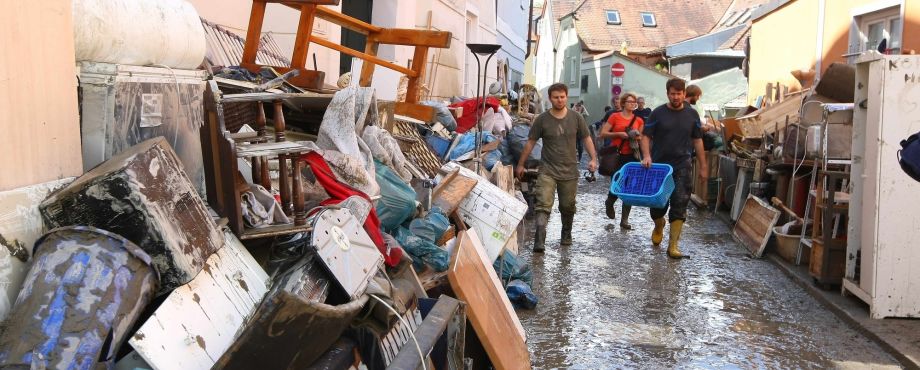 Hochwasser-Opfer - Rotary hilft vor Ort
