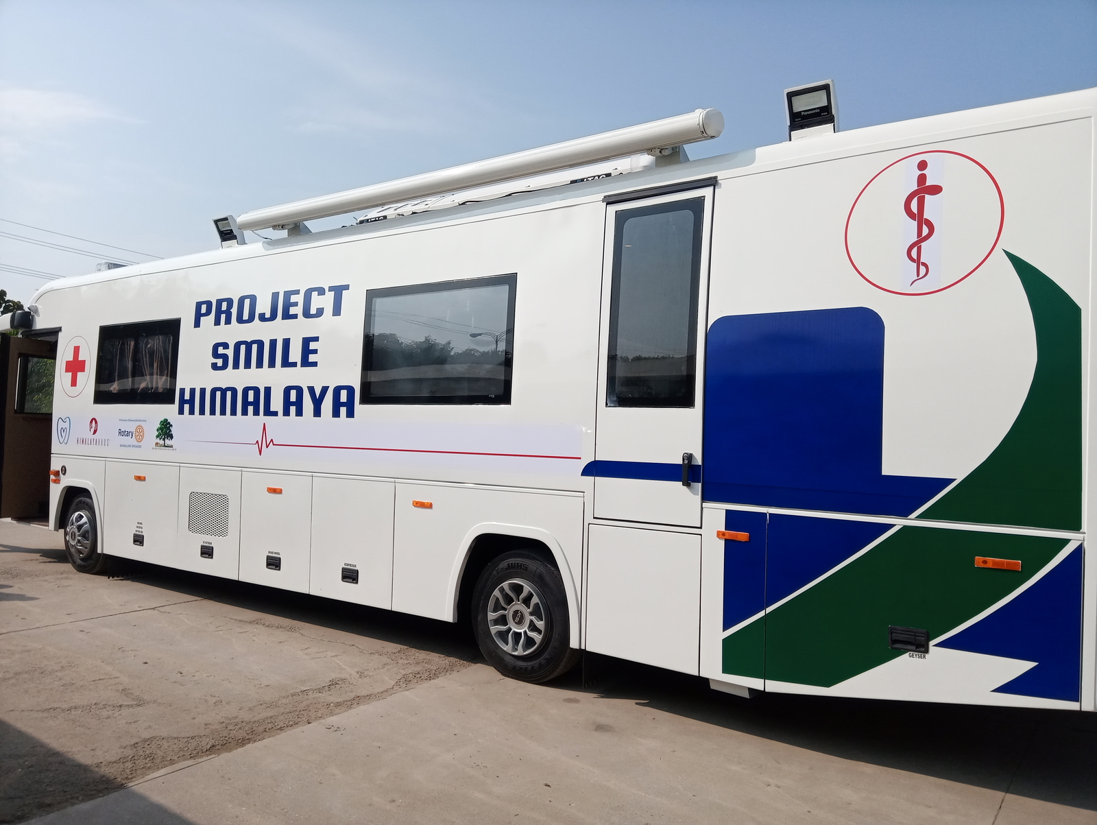 2025, bus, zahnarzt, project himalaya