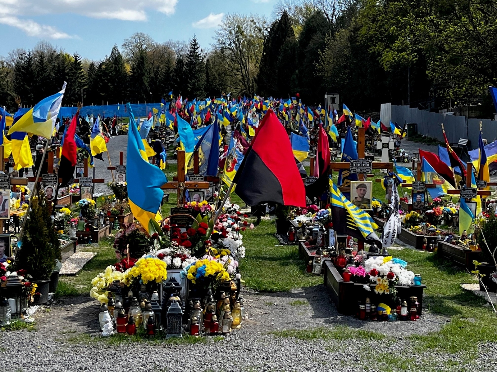 2023, ukraine, lwiw, soldatenfriedhof, rc korbach-bad arolsen