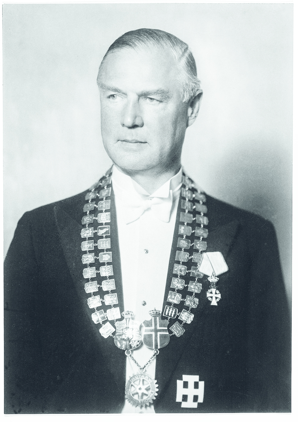 Unter Führung von Thomas Christian Thomsen (1882–1963) aus Dänemark wurden die Kandidaten für den ersten deutschen Rotary Club ausgewählt